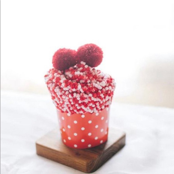 Cupcake Pom Pom Fuzzy Socks - Picture 11 of 14
